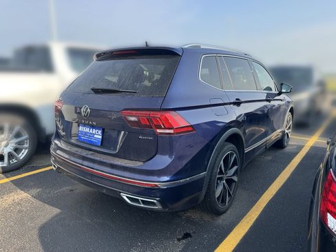 Used 2024 Volkswagen Tiguan SEL R-Line w/ MDO Package, Two-Row AWD/4WD image 3