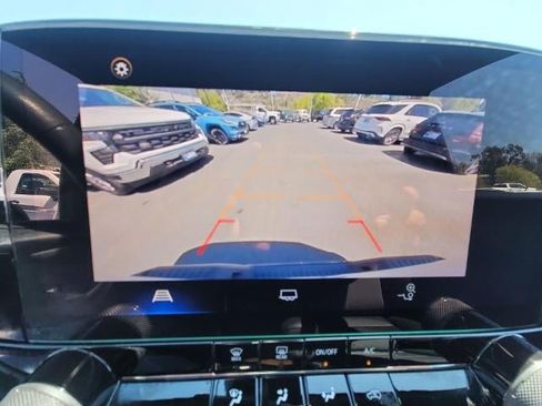 Used 2024 Chevrolet Colorado W/T RWD image 15