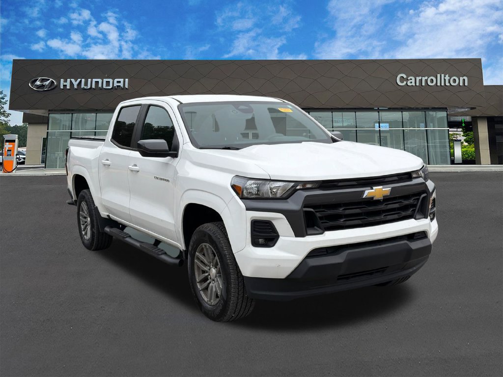 Used 2024 Chevrolet Colorado LT w/ LT Convenience Package II RWD image 3