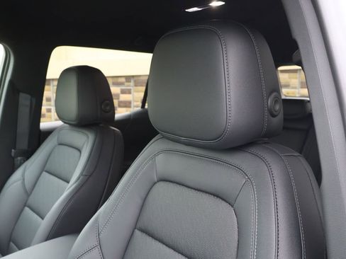 New 2026 Chevrolet Equinox LT w/ Convenience Package II FWD image 15