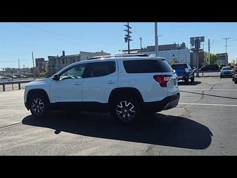 Certified 2023 GMC Acadia SLT image 6