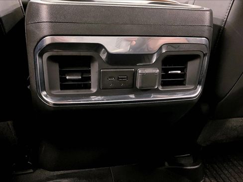 Used 2022 Chevrolet Silverado 3500 High Country w/ Safety Package II AWD/4WD image 31