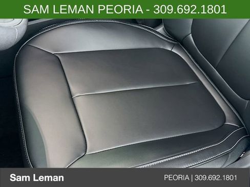 New 2025 Jeep Grand Cherokee Limited w/ Black Appearance Package image 19