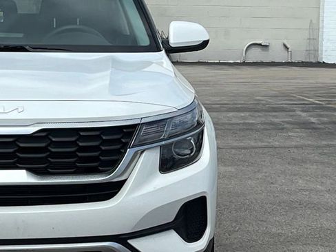 Certified 2022 Kia Seltos LX image 16