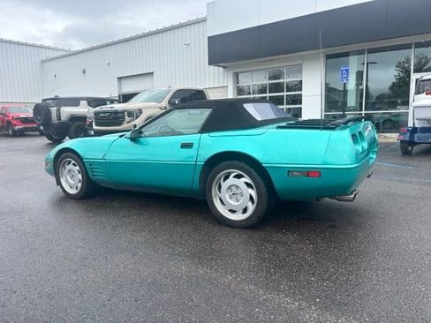 Used 1991 Chevrolet Corvette Convertible RWD image 7
