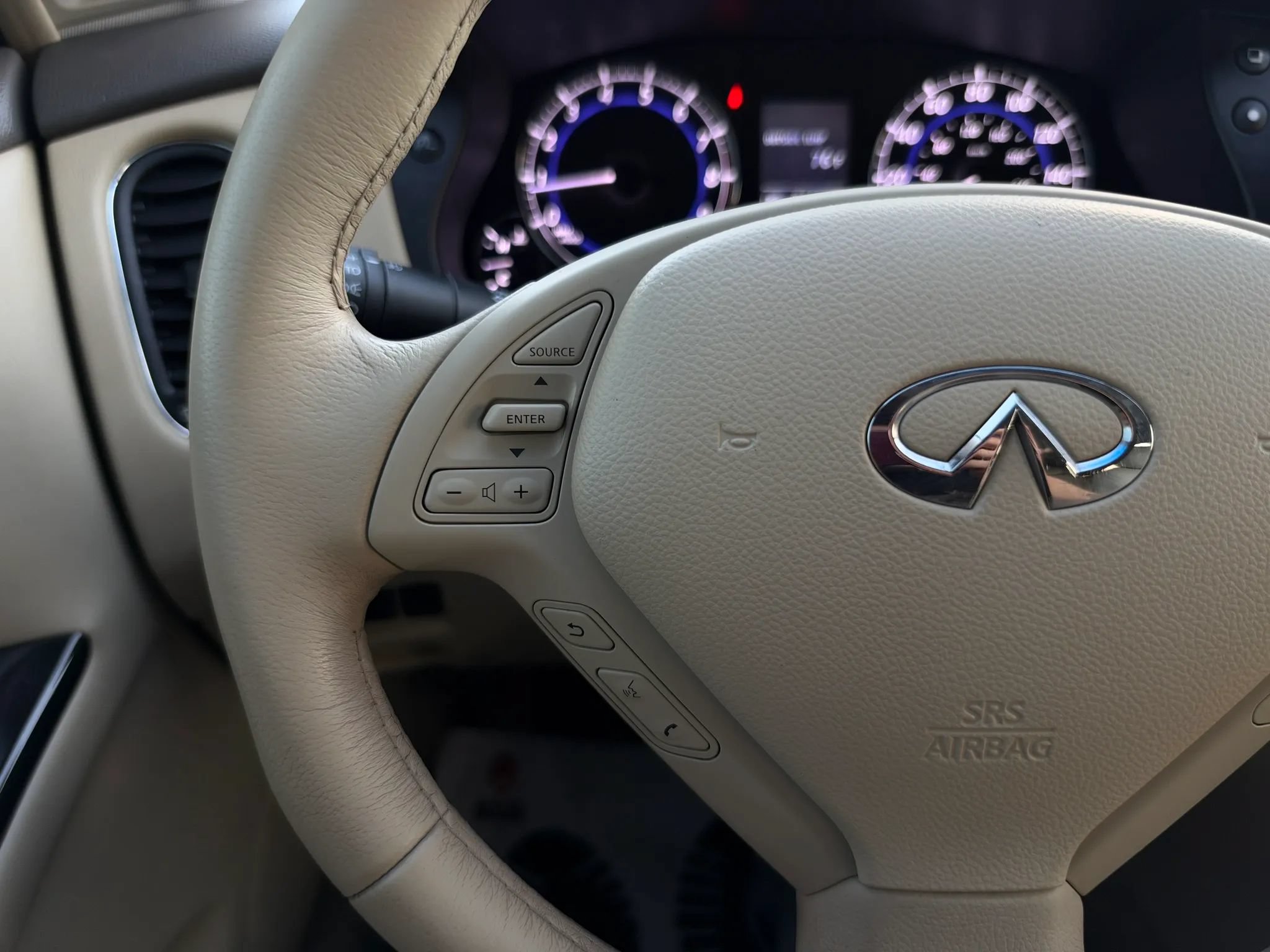 Used 2015 INFINITI QX50 Journey w/ Premium Package AWD/4WD image 28