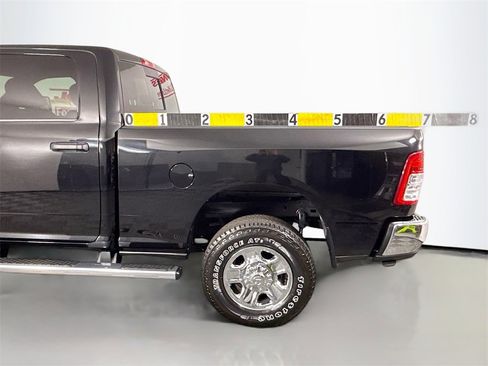 Used 2024 RAM 2500 Tradesman w/ Chrome Appearance Group image 29