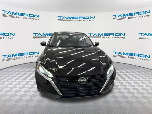 Used 2024 Nissan Altima 2.5 SV FWD image 8