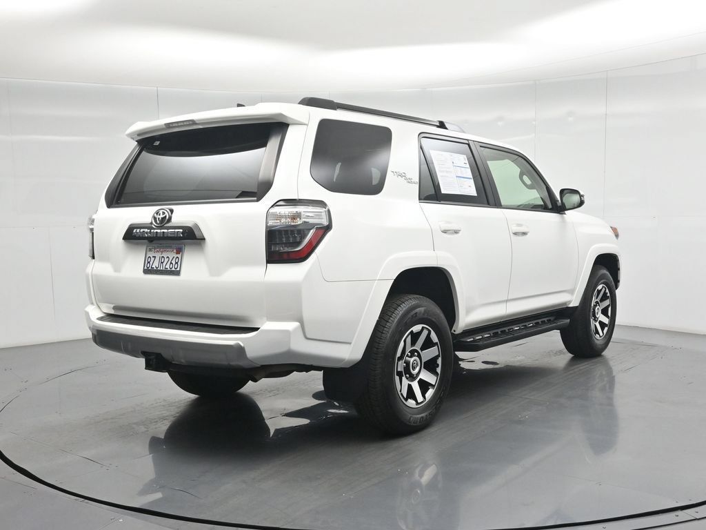 Used 2022 Toyota 4Runner TRD Off-Road Premium AWD/4WD image 27