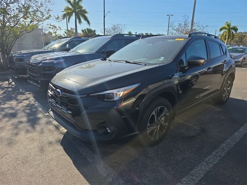 Used 2025 Subaru Crosstrek 2.0i Premium image 1