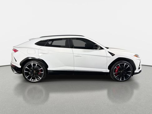 Used 2019 Lamborghini Urus AWD/4WD image 2