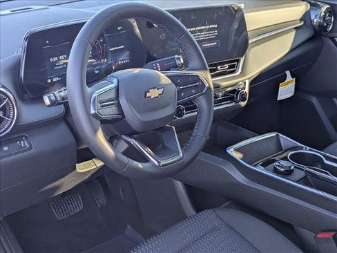 New 2026 Chevrolet Equinox LT w/ Safety and Technology Package image 3