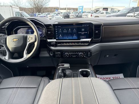 Used 2025 Chevrolet Silverado 1500 High Country w/ High Country Premium Package image 19