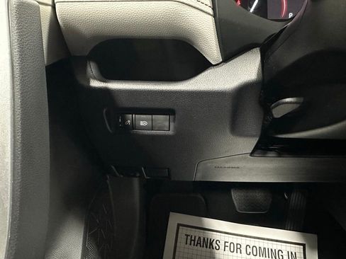 Used 2025 Toyota RAV4 XLE image 17
