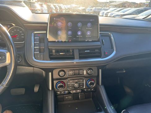 Used 2021 Chevrolet Suburban Premier w/ Premium Package image 23