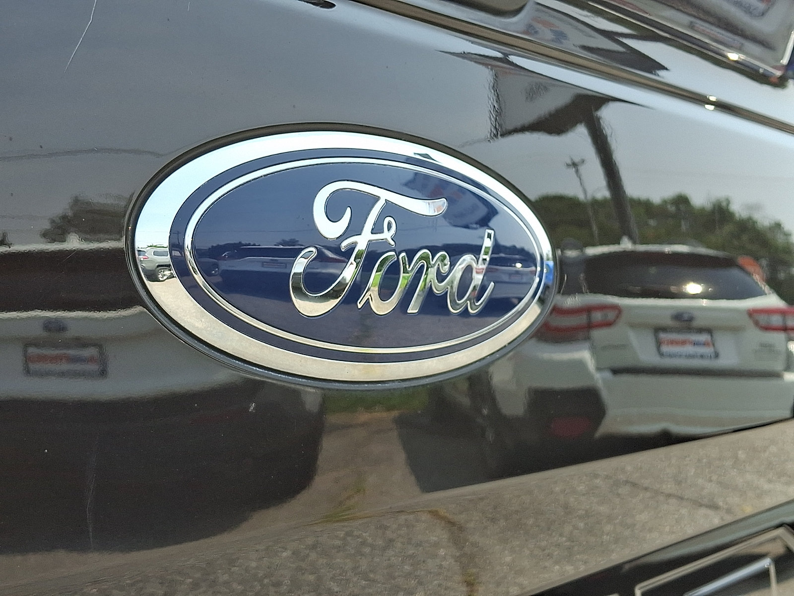 Used 2020 Ford F150 XLT w/ Equipment Group 302A Luxury AWD/4WD image 29