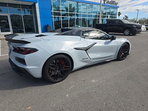 Used 2023 Chevrolet Corvette Z06 image 12