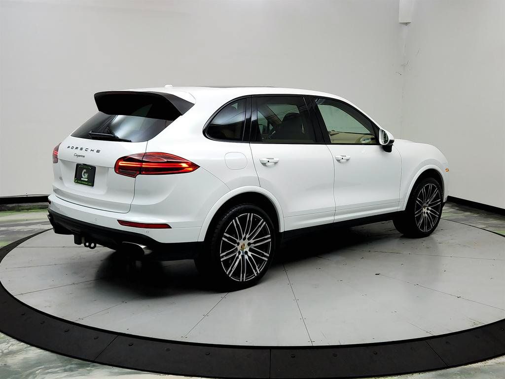 Used 2017 Porsche Cayenne Platinum Edition w/ Premium Package (PJV) AWD/4WD image 5