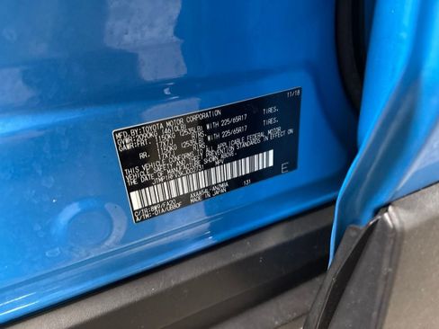Used 2019 Toyota RAV4 XLE w/ Convenience Package AWD/4WD image 15