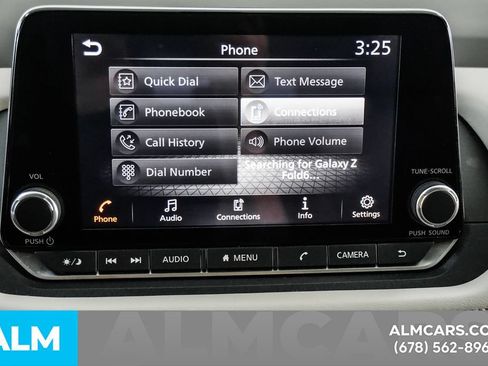 Used 2025 Nissan Rogue SV FWD image 38