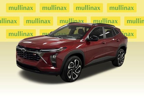 Used 2025 Chevrolet Trax RS w/ Driver Confidence Package image 8