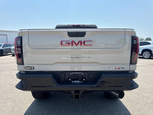 New 2026 GMC Sierra 2500 AT4X AWD/4WD image 5