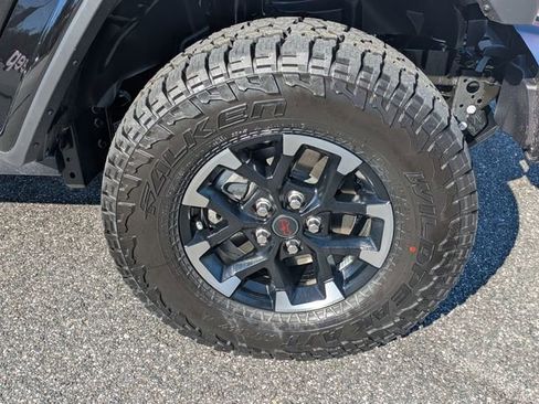 New 2026 Jeep Gladiator Rubicon w/ Safety Group AWD/4WD image 12