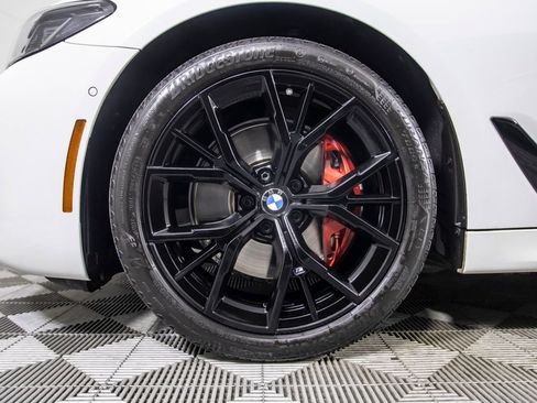 Used 2022 BMW 530i w/ M Sport Package image 42