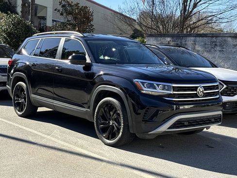 Used 2023 Volkswagen Atlas SE w/ Black Wheel Package image 1