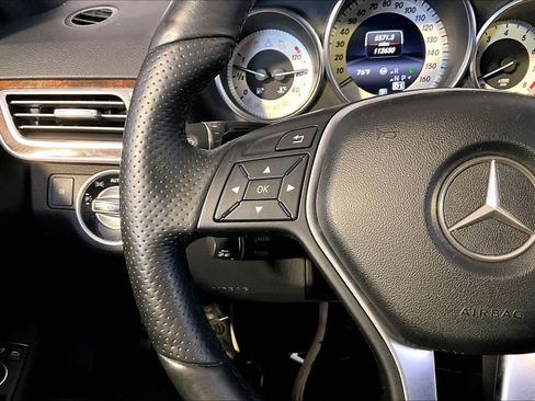 Used 2016 Mercedes-Benz E 350 4MATIC Wagon image 24