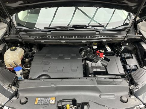 Used 2018 Ford Edge SEL AWD/4WD image 25