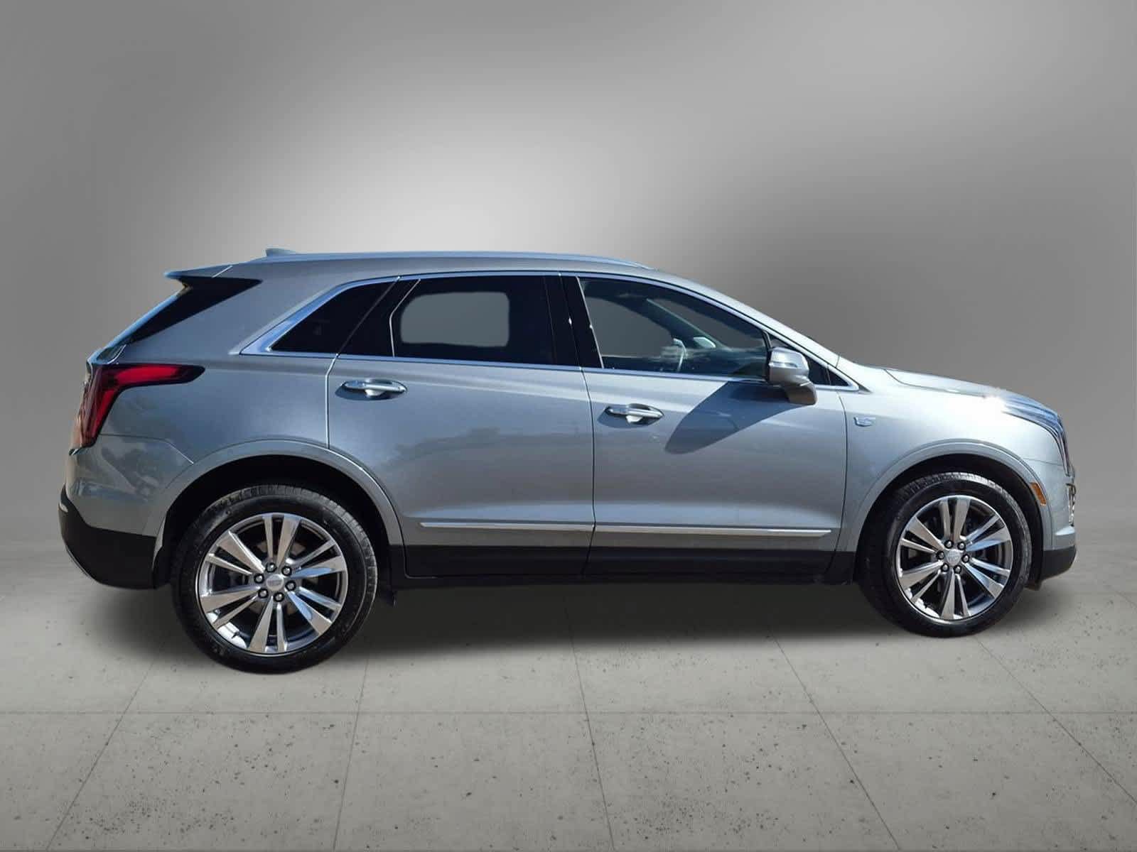 Used 2024 Cadillac XT5 Premium Luxury AWD/4WD image 7