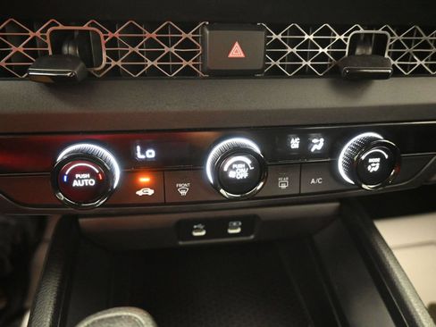Used 2025 Honda Accord LX image 12