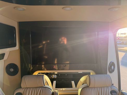 Used 2019 Mercedes-Benz Sprinter 170 image 16