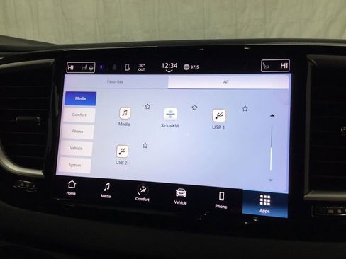 Used 2023 Chrysler Pacifica Touring-L FWD image 28