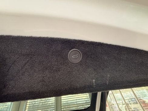 Used 2023 Tesla Model X image 13