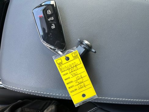 Certified 2023 Volkswagen ID.4 Pro AWD/4WD image 20