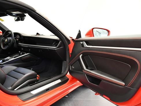 Used 2021 Porsche 911 Targa 4S Heritage Design image 46