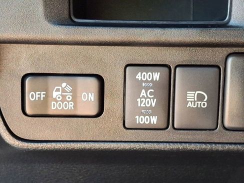 Used 2019 Toyota Tacoma TRD Off-Road RWD image 26