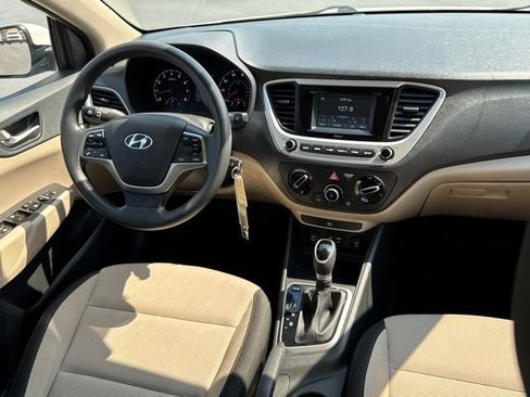 Used 2022 Hyundai Accent SE FWD image 18