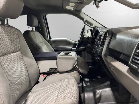 Used 2018 Ford F150 XLT w/ Trailer Tow Package image 14