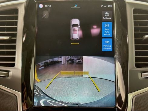 Certified 2023 Volvo XC90 B5 Core w/ Protection Package Premier AWD/4WD image 14