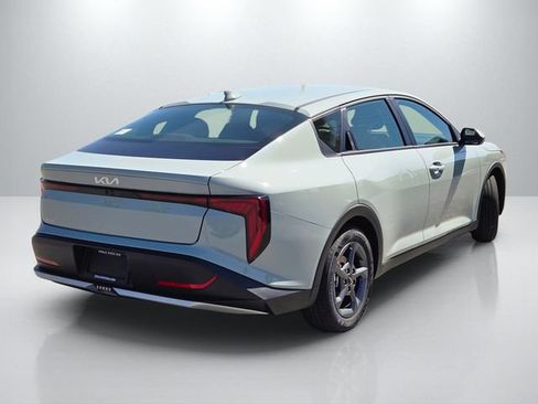 New 2026 Kia K4 FWD image 6