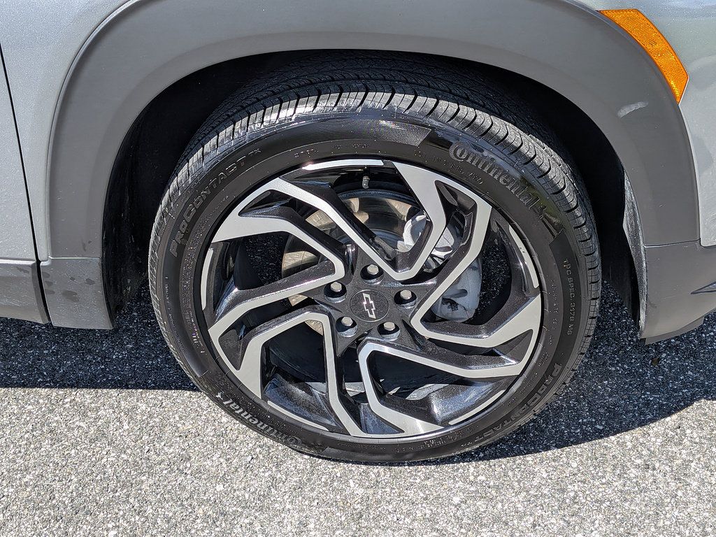 Certified 2026 Chevrolet TrailBlazer RS w/ Convenience Package FWD image 38