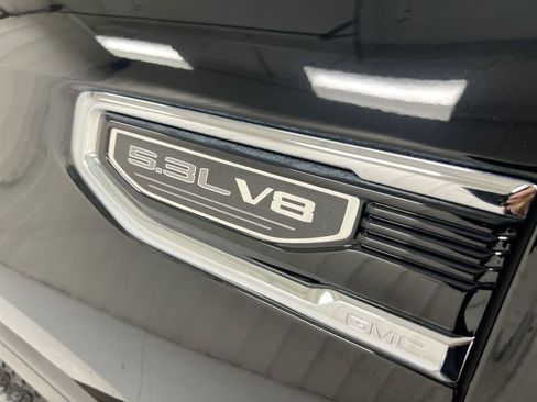 Used 2025 GMC Sierra 1500 SLT AWD/4WD image 25