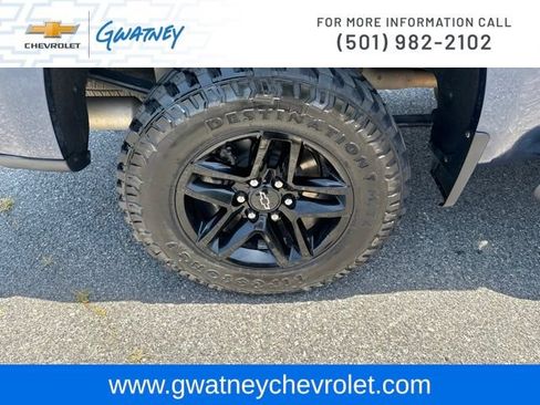 Used 2020 Chevrolet Silverado 1500 LT Trail Boss AWD/4WD image 11
