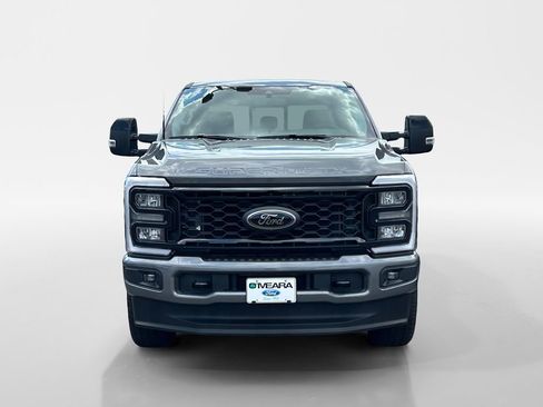 New 2026 Ford F350 Lariat w/ Black Appearance Package image 32