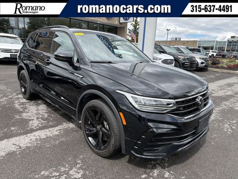Used 2024 Volkswagen Tiguan SE R-Line AWD/4WD image 1
