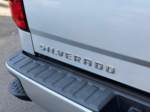 Used 2017 Chevrolet Silverado 1500 LT w/ All Star Edition AWD/4WD image 11