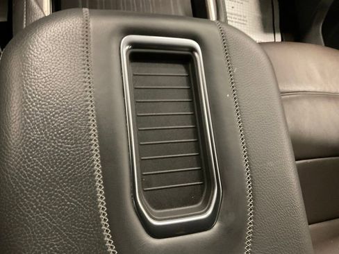 Used 2024 GMC Yukon Denali w/ Denali Reserve Package AWD/4WD image 22